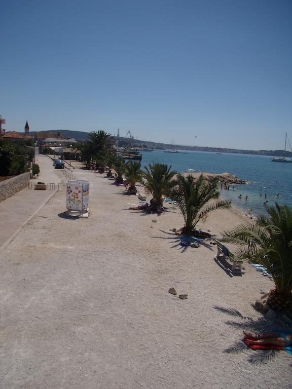 Stari Dvori Appartement Trogir Kamer foto